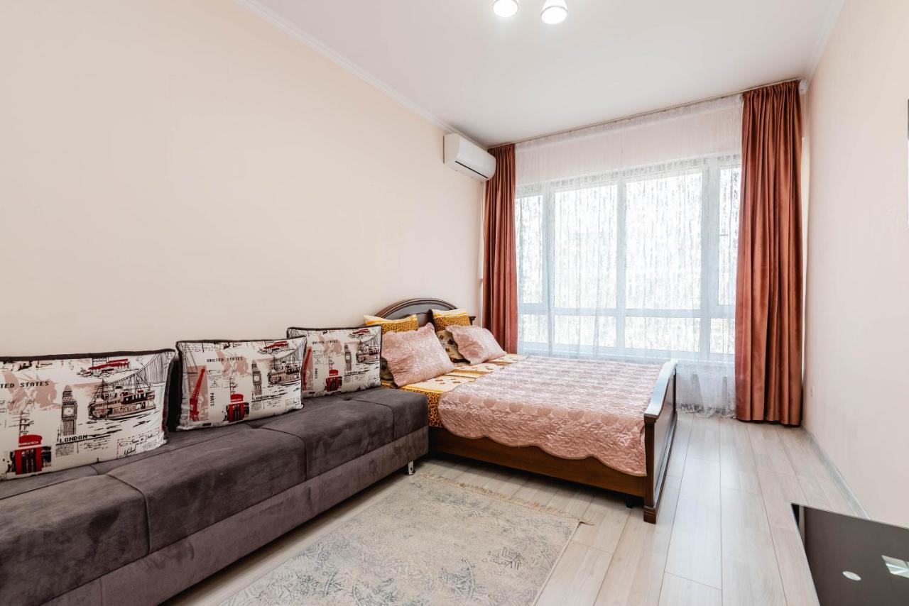 Element, 157 Apartment Алма Ата Екстериор снимка